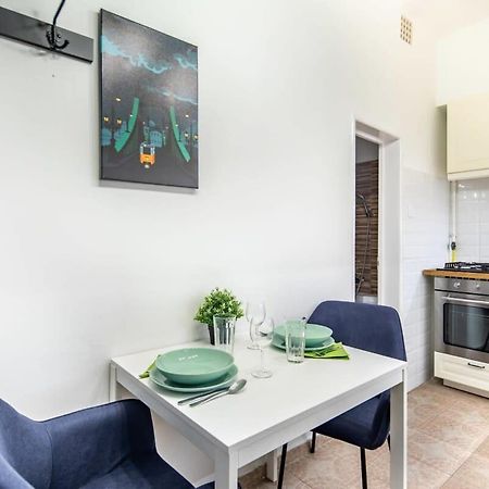 Convenient Apartment At Gastro Driven Location Будапеща Екстериор снимка