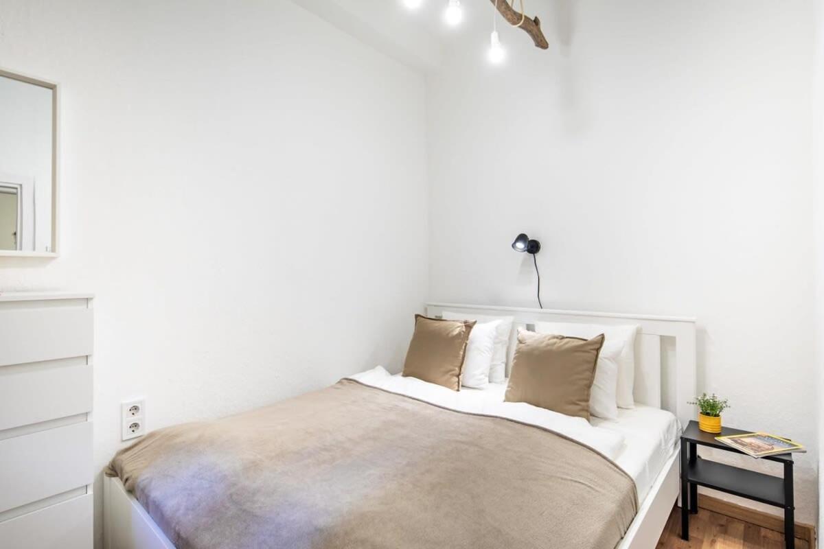 Convenient Apartment At Gastro Driven Location Будапеща Екстериор снимка