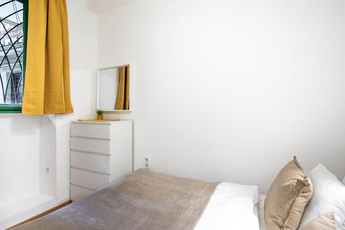 Convenient Apartment At Gastro Driven Location Будапеща Екстериор снимка